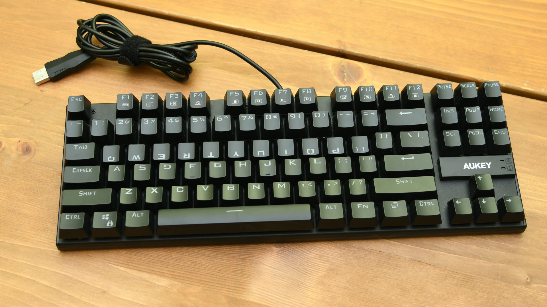 Mechanical keyboard with top row flipped for steno use